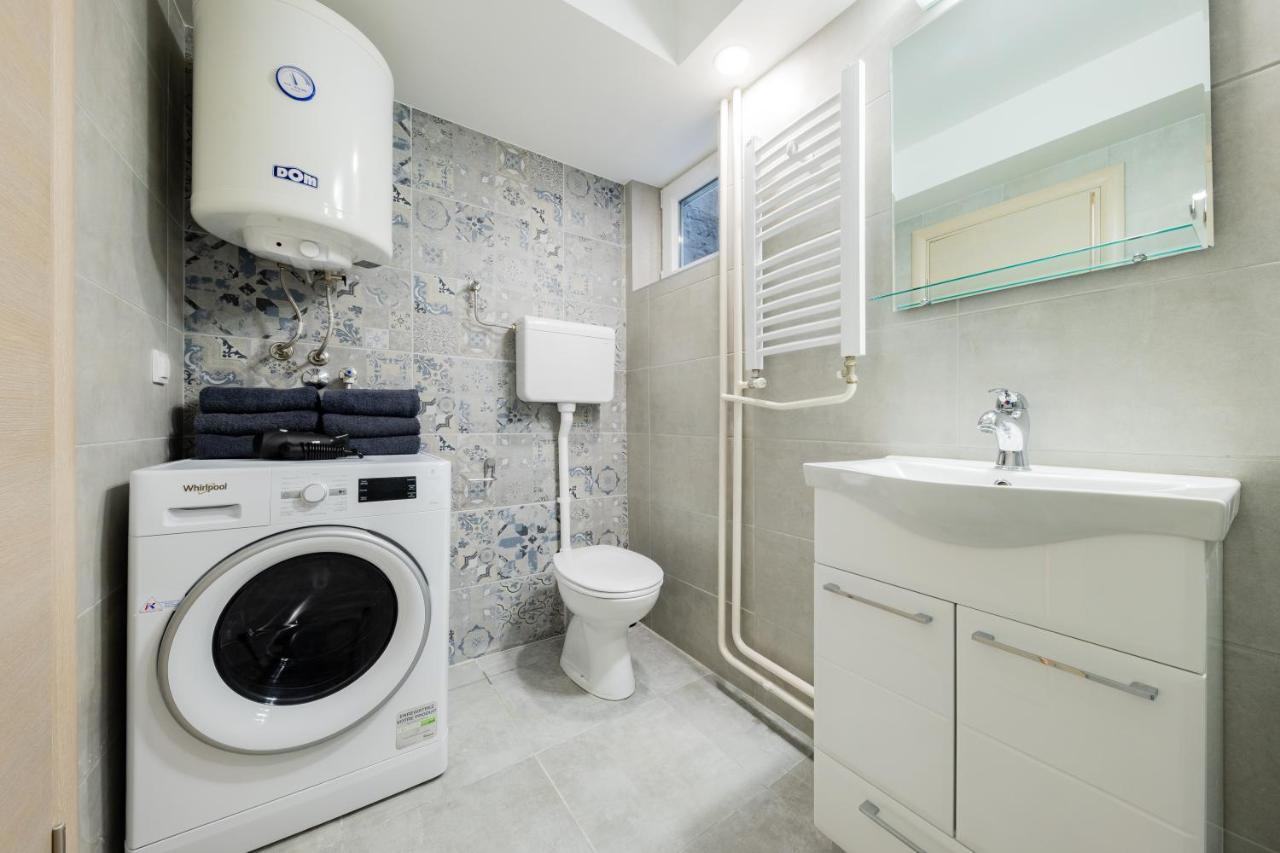 !promo! Blue Amber Downtown-free Parking-fast Wi-fi Novi Sad